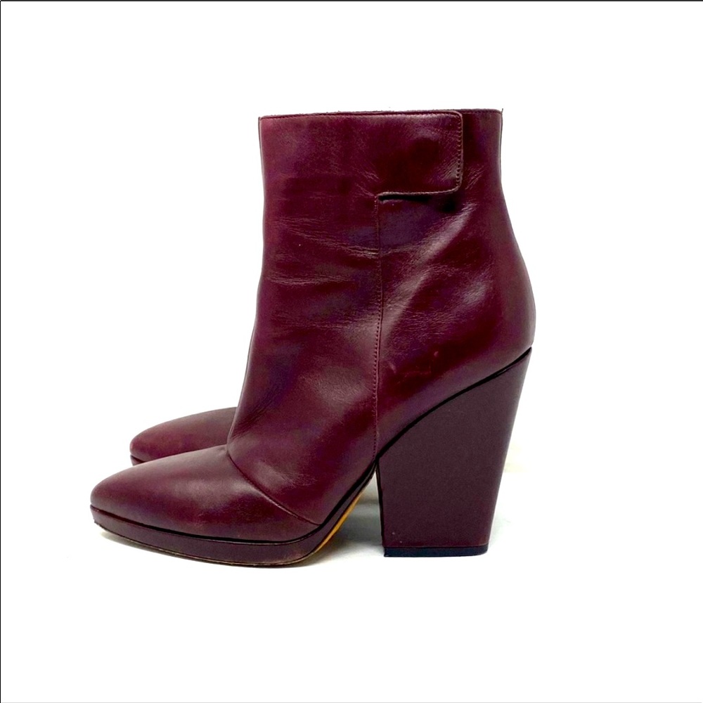 Vince Luisa Oxblood Split Wedge Pointes Booties